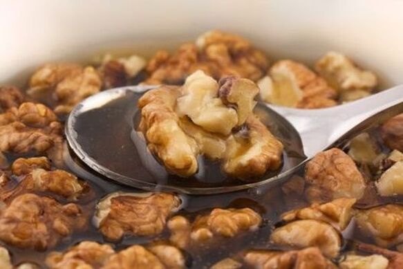 Miel y nueces para potencia.